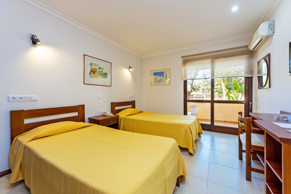 CHAMBRE DOUBLE Hotel Balaia Mar en Praia Maria Luísa CHAMBRE DOUBLE Hotel Balaia Mar en Praia Maria Luísa