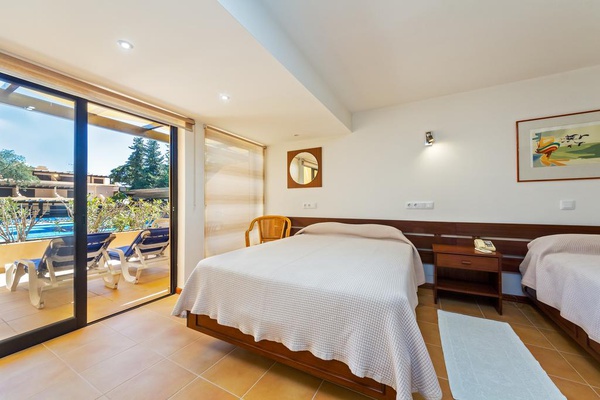CHAMBRE DOUBLE SUÉRIEUR Hotel Balaia Mar en Praia Maria Luísa CHAMBRE DOUBLE SUÉRIEUR Hotel Balaia Mar en Praia Maria Luísa